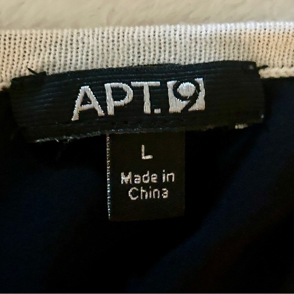 Apt. 9 Black and White Stripe Women’s Long Sleeve Top L - Picture 3 of 12